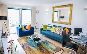 Riverside 2 Bed Apartment